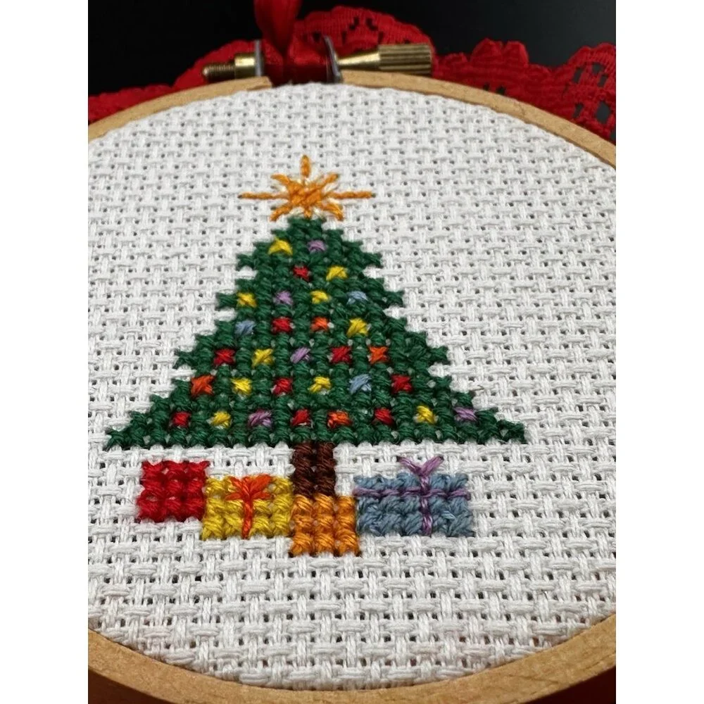 Completed‎ Xmas Tree Cross Stitch Embroidery Christmas Ornament Hoop Red Lace